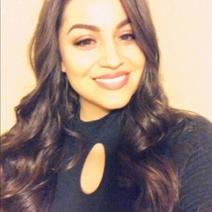 Meet your Posher, Delinah